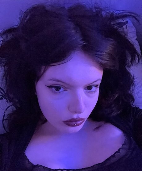Asmr Creature 裸のスター 写真