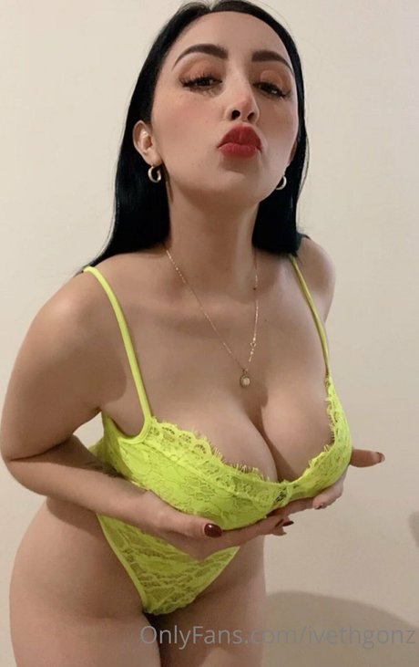 熟女痴女OnlyFans ホットヌード 写真