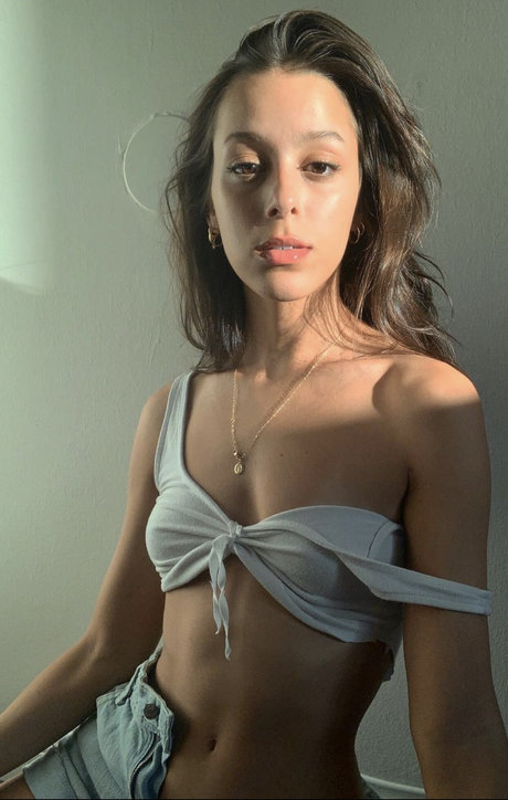 Izzy Rocha 無料のスター 写真