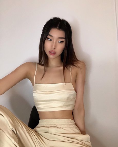 Mari Bambei  高品質のスター 写真