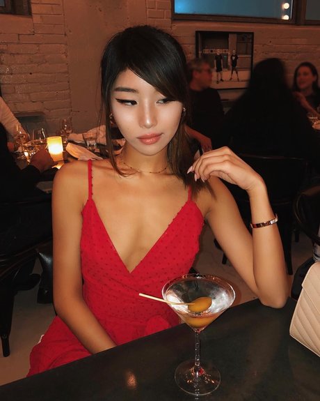 Mari Bambei 完璧なスター 画像