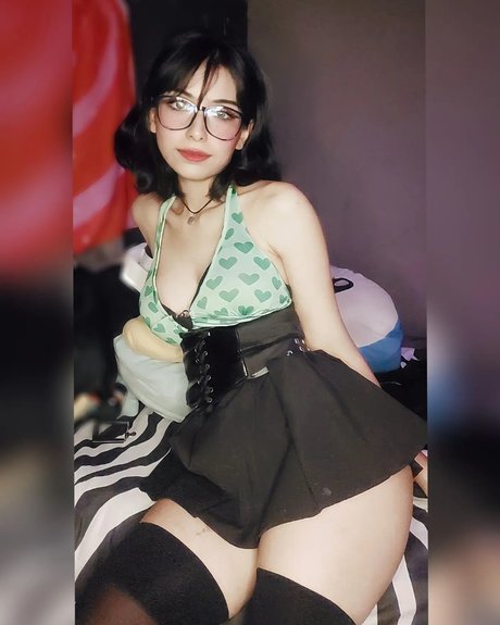 Lily waifu ホットなモデル 写真