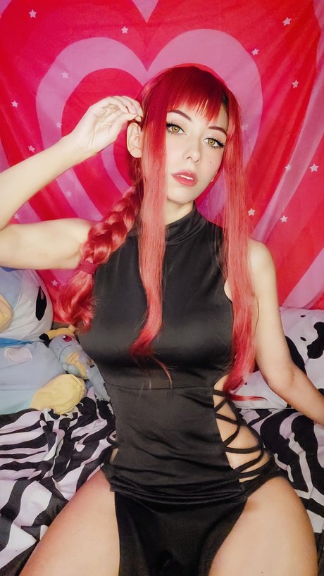 Lily waifu ヌード女優 写真