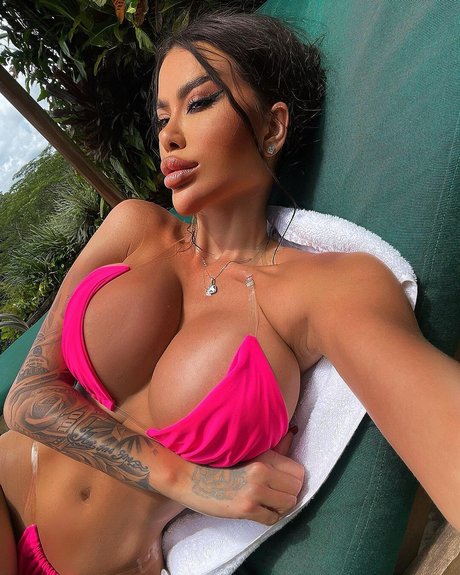 Miss valeriakalinina ポルノスター 写真