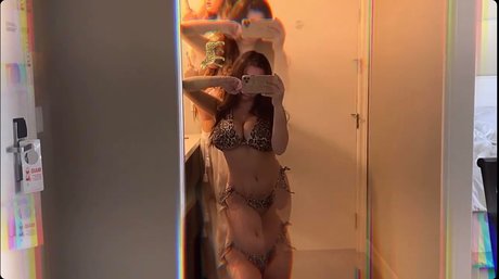 Alexajiana エロティックなポルノスター ギャラリー