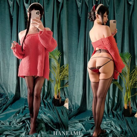 プールでの3P オンリーファンズ 無料セクシー 写真