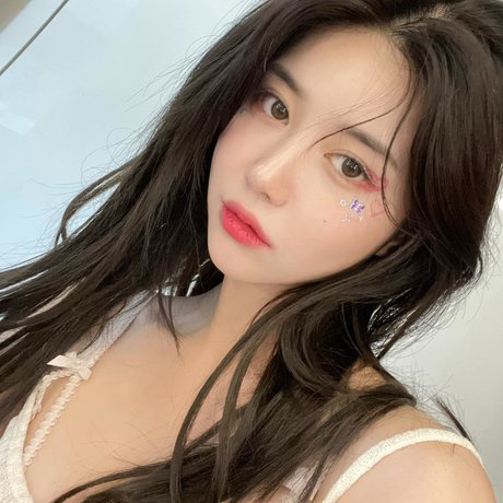 Lee Hayun ポルノスター セックス ギャラリー