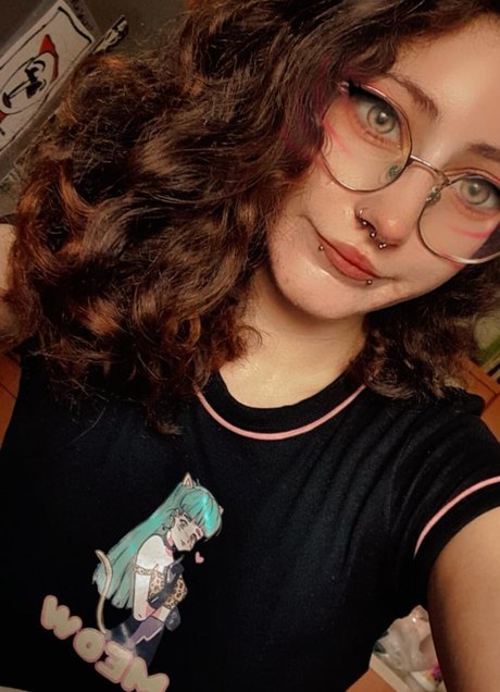 Nico Aroy 女優 ギャラリー