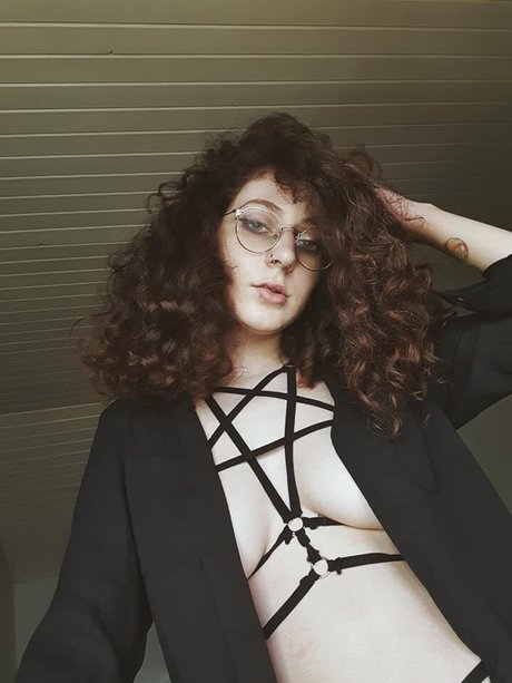 Nico Aroy トップスター 写真