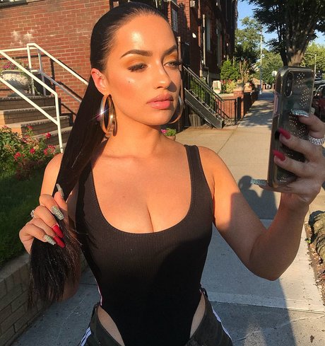 Olivia Johnson ポルノスター 画像