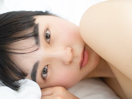 Shoujo Raisan セクシーなポルノスター 写真