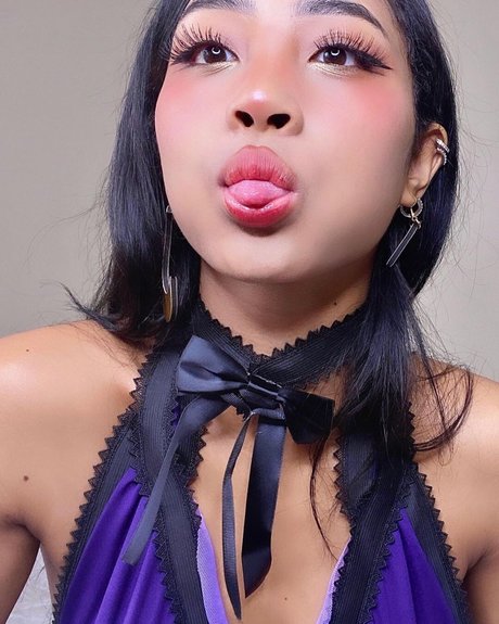 濡れたおまんこオンリーファンズ 美しいポルノ 写真