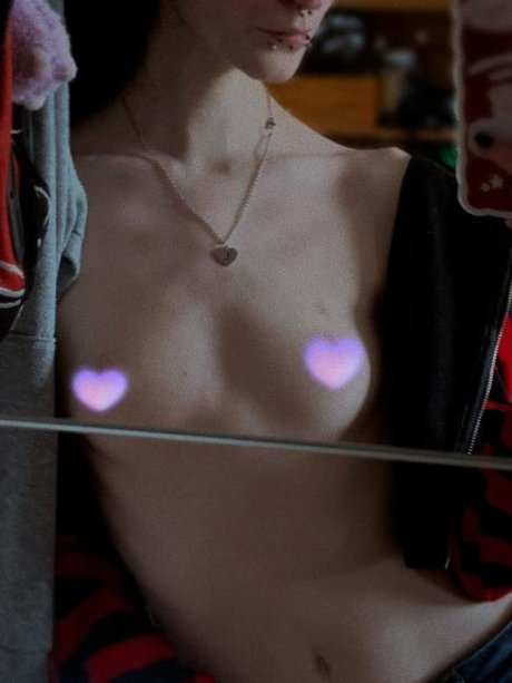 Bat Brookes  ヌードのポルノスター 写真
