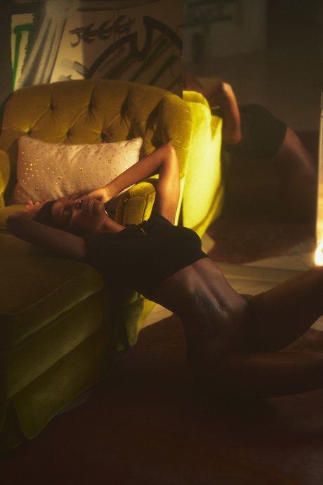 Luci Lane ポルノ女優 写真