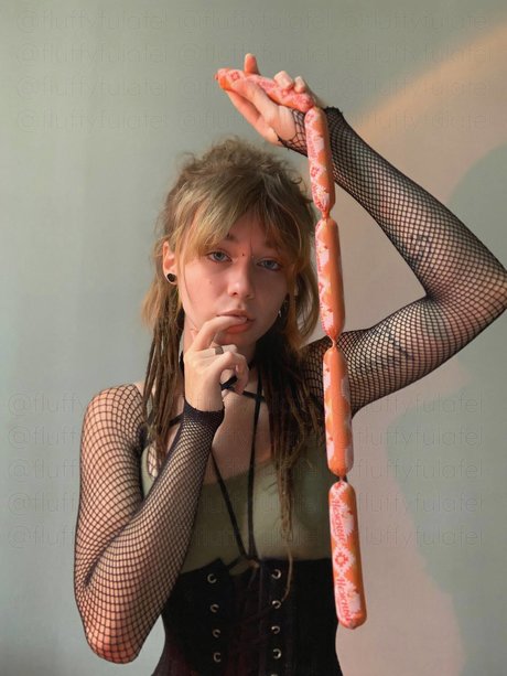 Fluffyfulafel セクシーモデル 写真