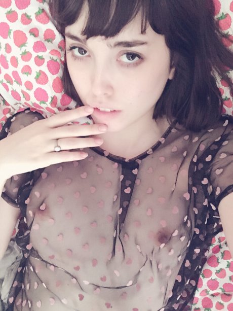 Zoe Flood HD女優 ギャラリー