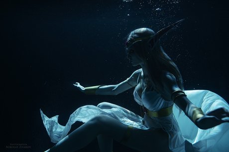 Lana Ronina セックスモデル 画像