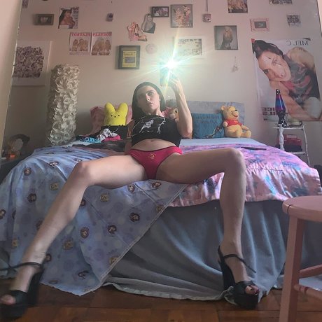 Brooke Lynn Mitchell ヌード女優 写真