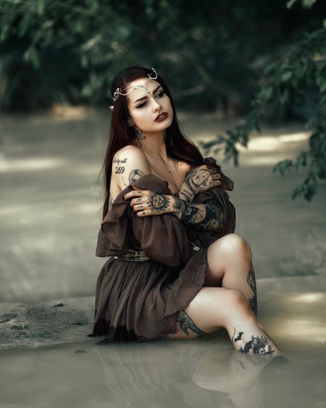 Mallghareth if セクシー女優 写真