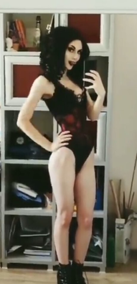 オンリーファンズでのセクスティング ホットヌード 画像