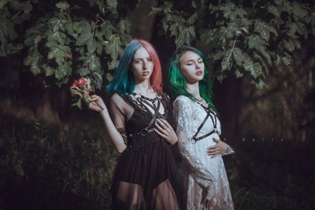 Eliza Satu 完璧なモデル 写真