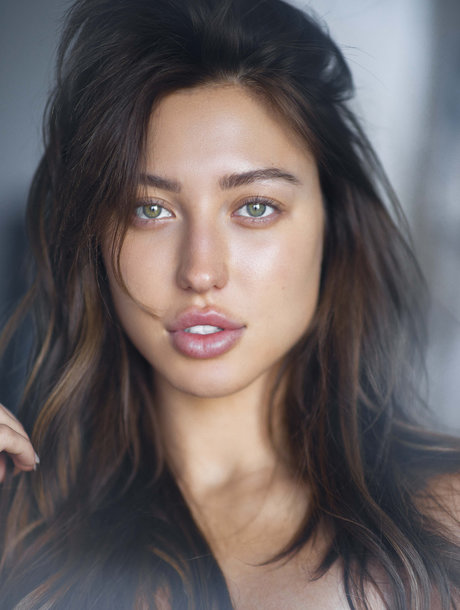 Stefanie Knight 裸の女優 写真