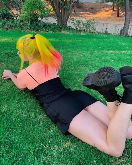 Cindy Paola ポルノスター トップ 写真