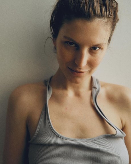 Lena Stepanova ヌードのポルノスター 写真
