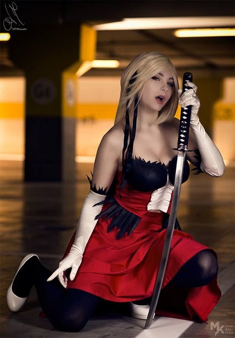 Maki Eraclea ポルノスター ヌード 写真