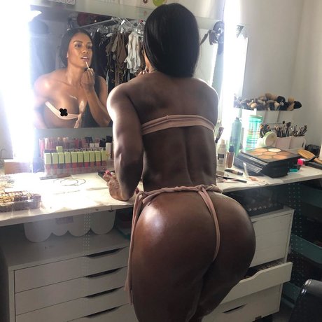Sunny Doria Vargas 完璧なモデル アーカイブ