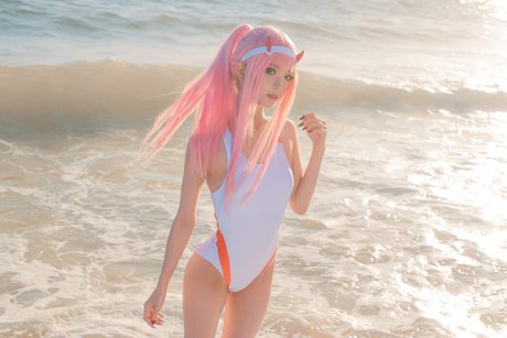Aru Rinh ヌード女優 写真