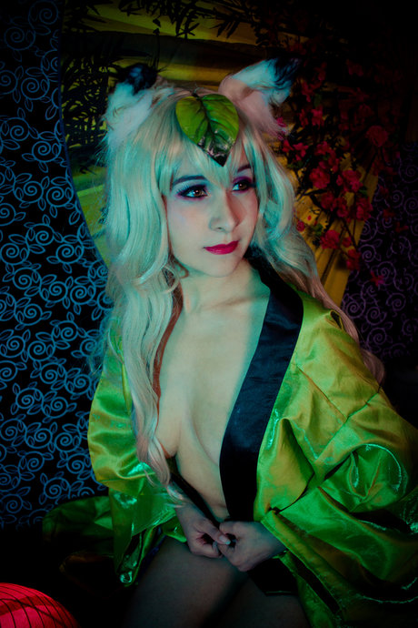 Kitsune No Fullmoon 素敵な女優 写真