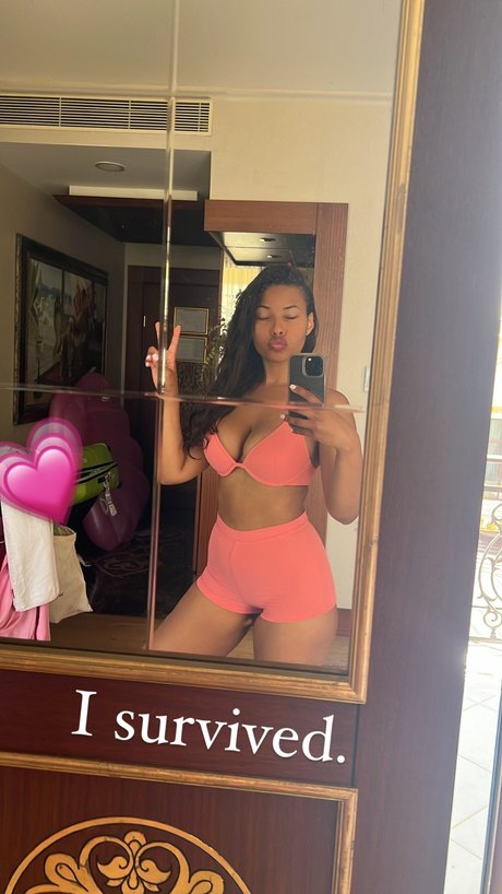 Steph Esther HDスター 画像