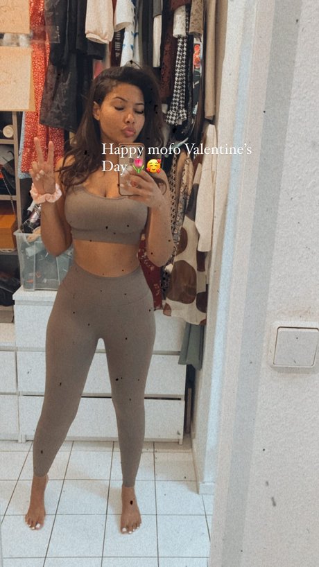 Steph Esther スター xxx 画像