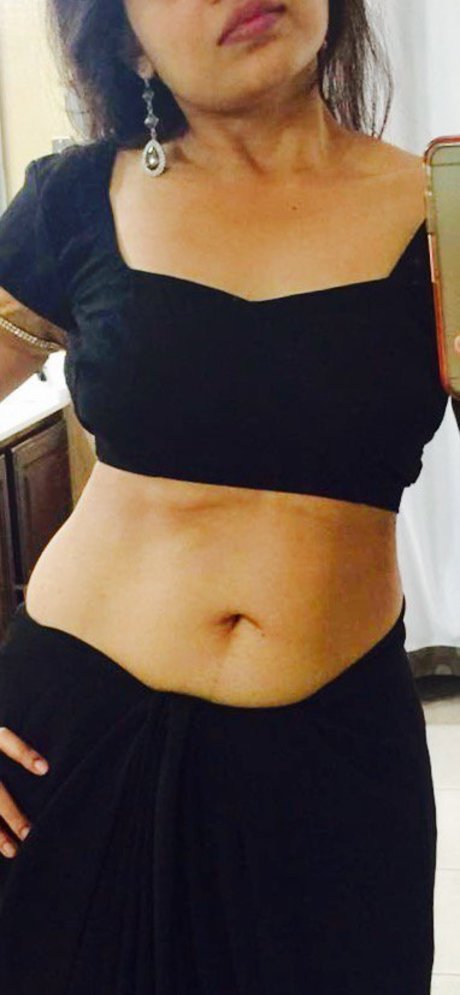 Pankhuri Kunal 素敵な女優 写真