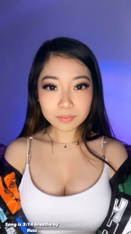 Karen Ip 美しいスター 写真