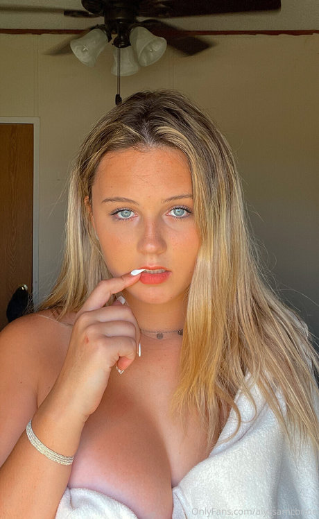Alyssa Mcbride セクシーなスター 写真