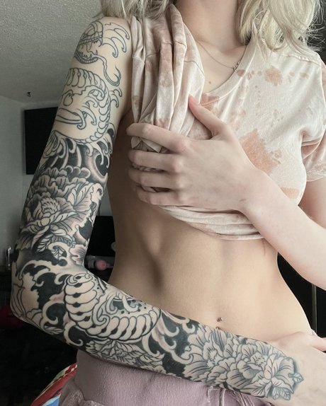 Alliury Xaerha かわいいスター 写真