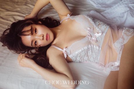 Queenie Lam 独占モデル 写真