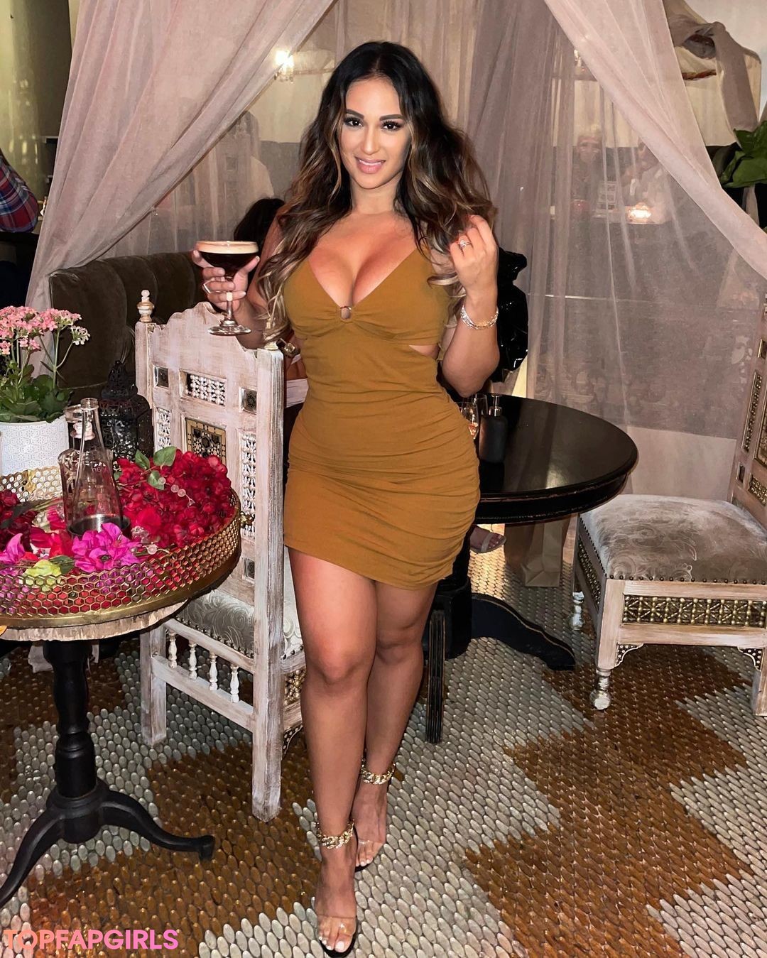 Laura Ivette Garcia ポルノスター エロティック 写真