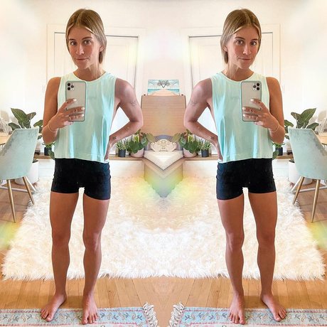 Alyse Parker ヌードモデル 画像