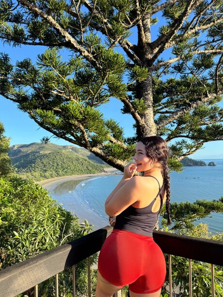 Curlymoana エロティックモデル 写真