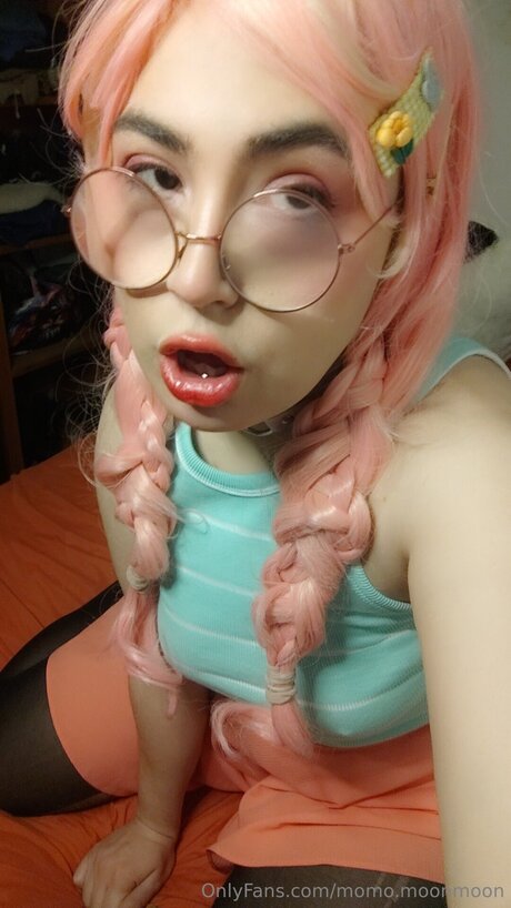 Momo Moonmoon エロティックなスター 写真