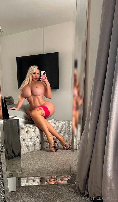 Vipdollx ポルノスター 裸 画像