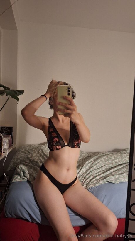 Aria Babyyy アートポルノスター 画像