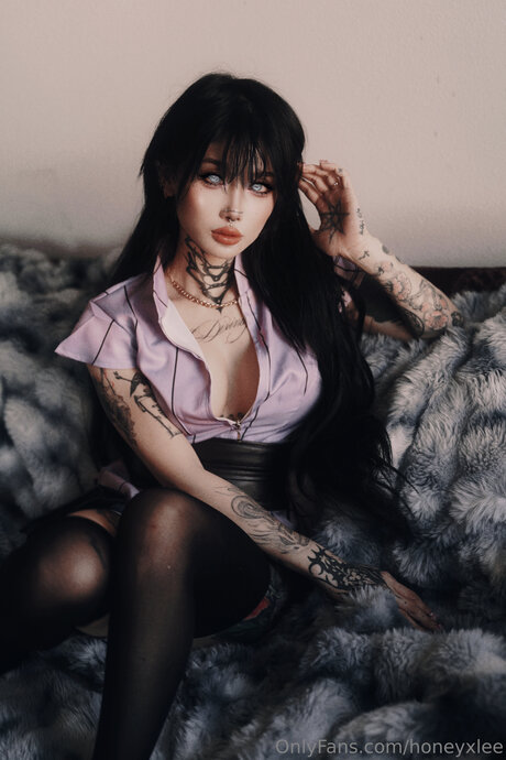 Fantomhoneyxlee 素敵なモデル 画像
