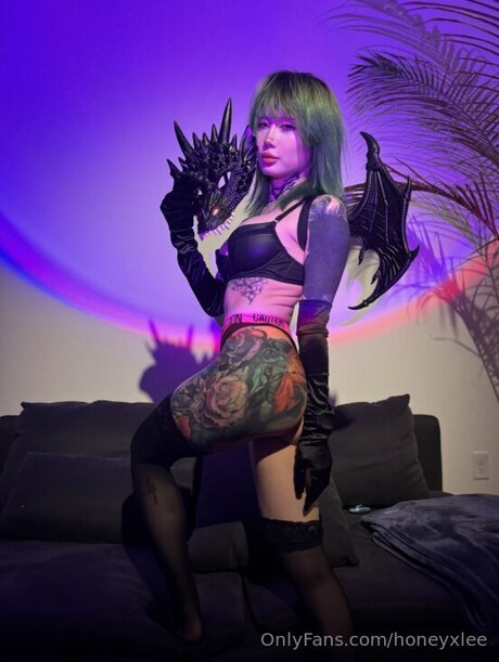 Fantomhoneyxlee 完璧な女優 写真