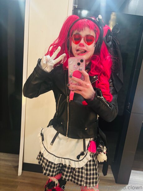 Only Found Clown 裸の女優 画像