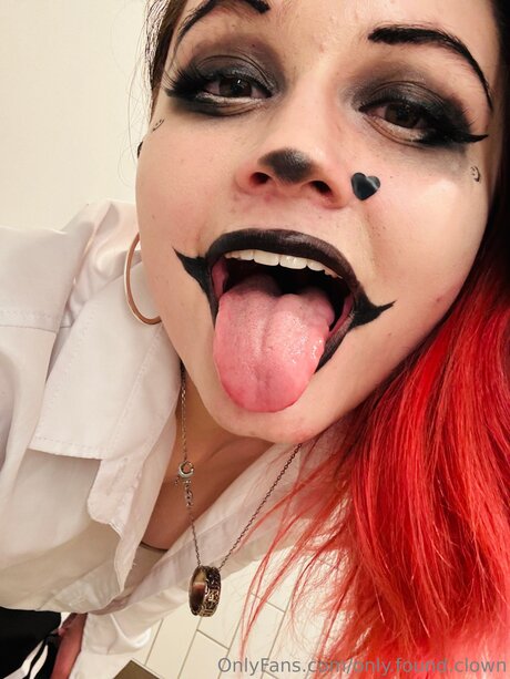 Only Found Clown 完璧なスター 写真
