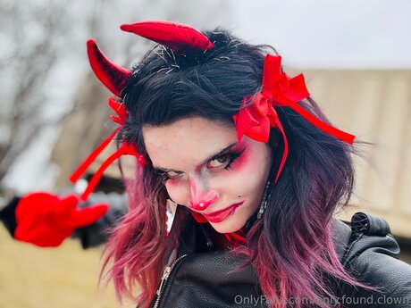 Only Found Clown ポルノスター 写真